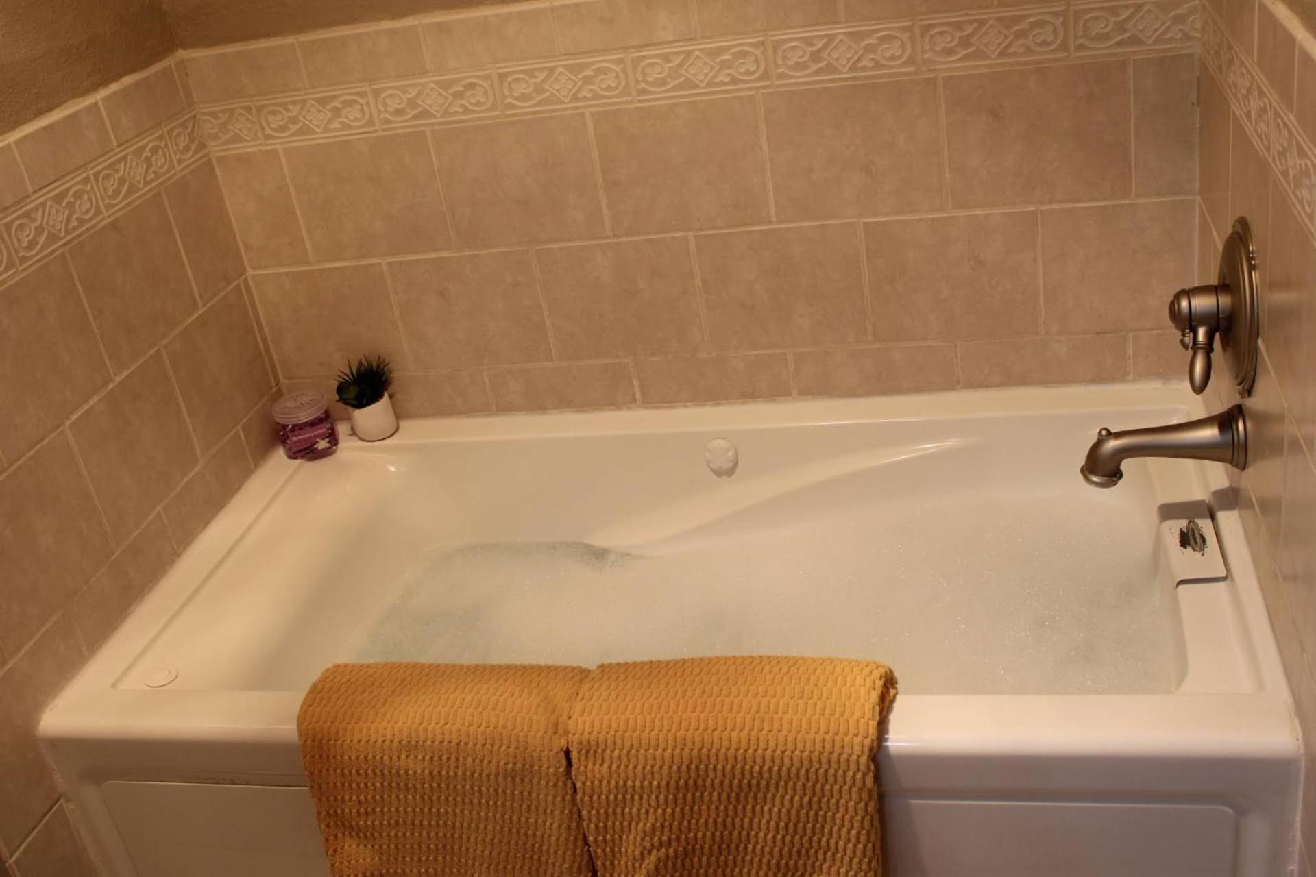 Charming Central Amarillo Retreat With A Jacuzzi 외부 사진