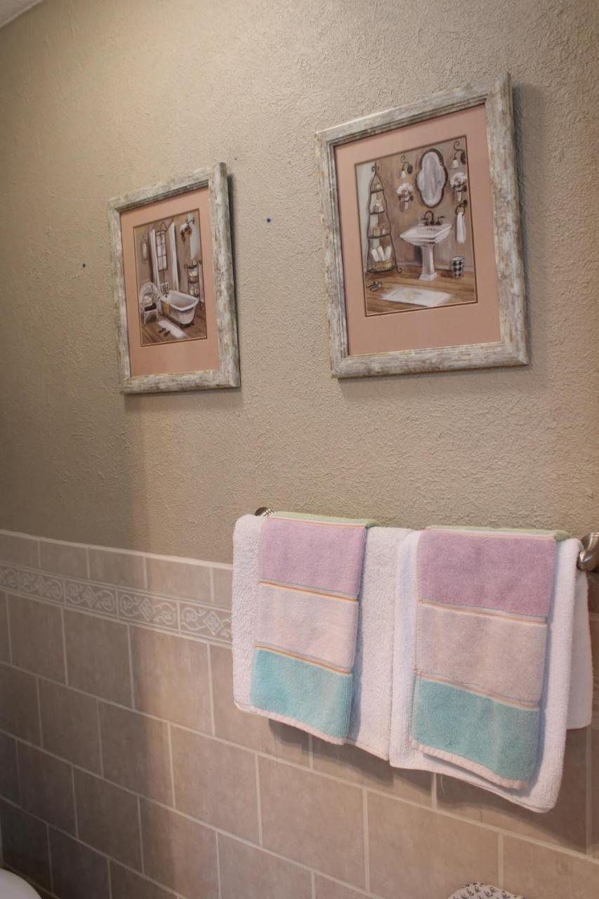 Charming Central Amarillo Retreat With A Jacuzzi 외부 사진